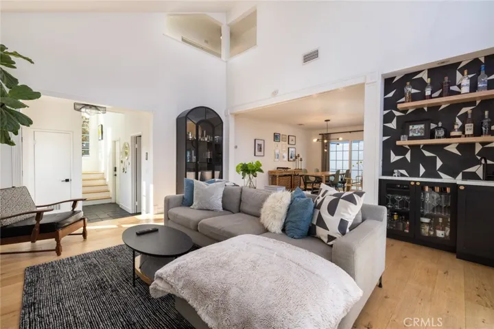 5255 E Appian Way, Long Beach, California 90803