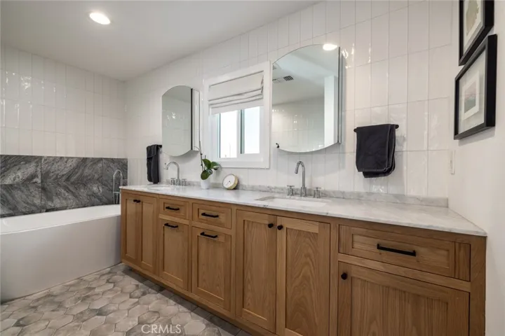 5255 E Appian Way, Long Beach, California 90803