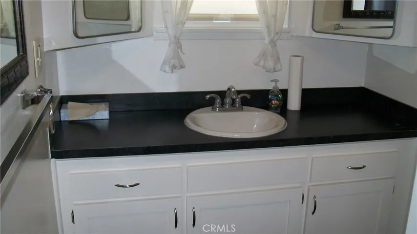 2161 Fairhill Drive, Rancho Palos Verdes, California 90275