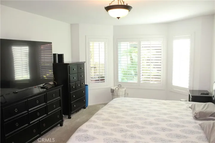 2105 Martinique Lane, Oxnard, California 93035