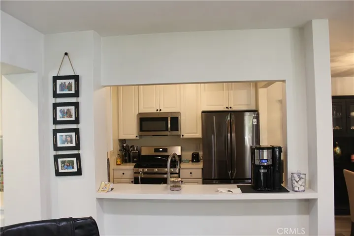 2105 Martinique Lane, Oxnard, California 93035