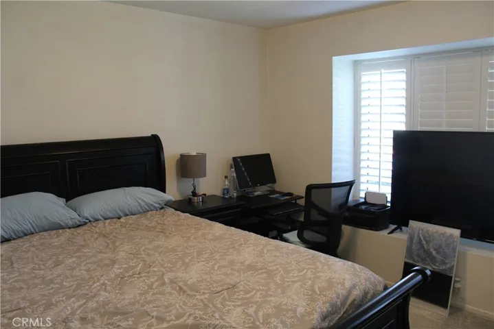 2105 Martinique Lane, Oxnard, California 93035