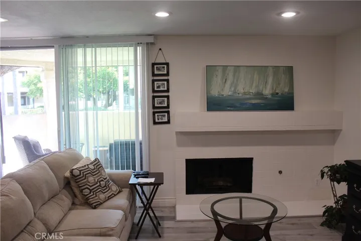 2105 Martinique Lane, Oxnard, California 93035
