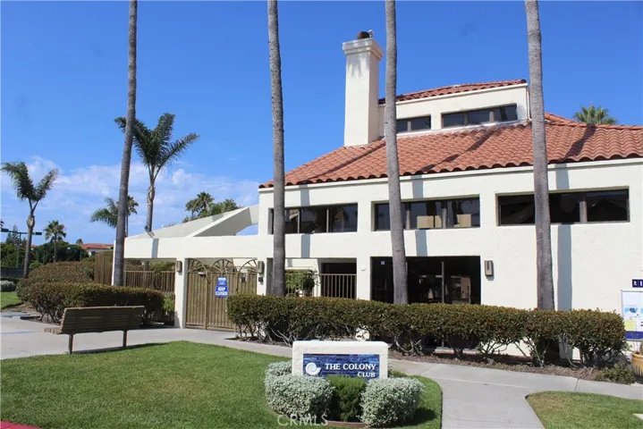 2105 Martinique Lane, Oxnard, California 93035