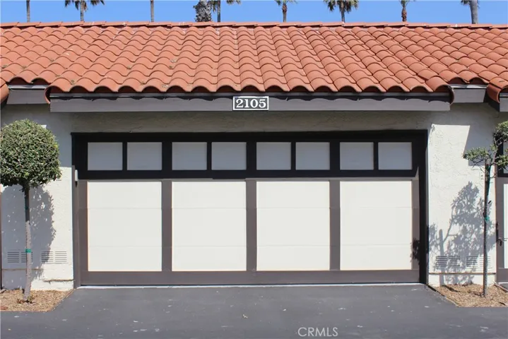 2105 Martinique Lane, Oxnard, California 93035