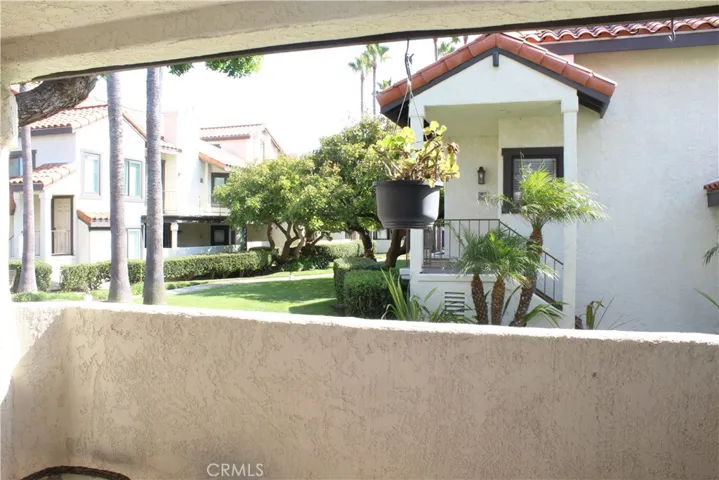 2105 Martinique Lane, Oxnard, California 93035