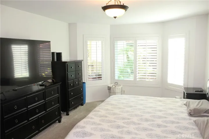 2105 Martinique Lane, Oxnard, California 93035