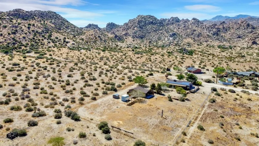 5693 Lariat Road, Pioneertown, California 92268