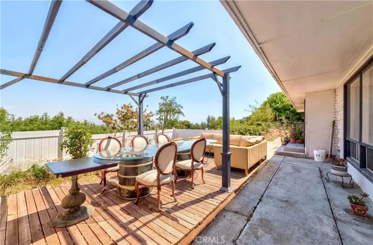 2011 Suana Drive, Rancho Palos Verdes, California 90275
