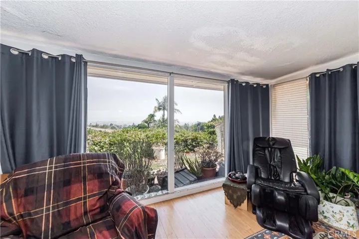 2011 Suana Drive, Rancho Palos Verdes, California 90275