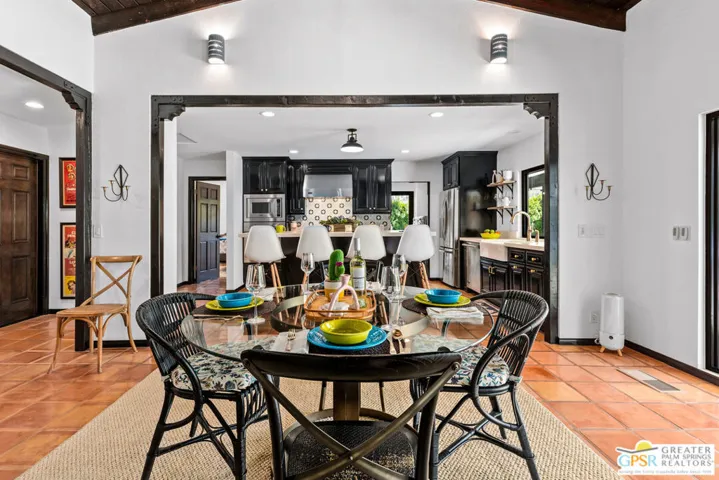 2739 Bonita Circle, Palm Springs, California 92264