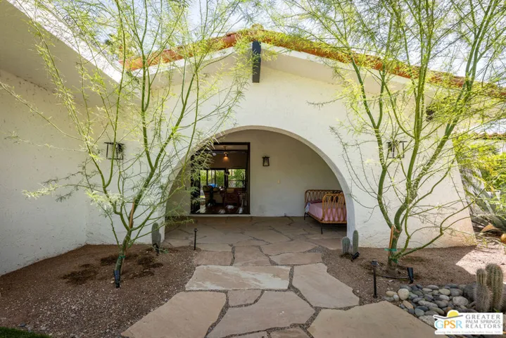 2739 Bonita Circle, Palm Springs, California 92264