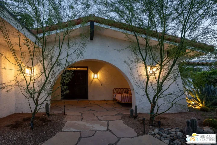 2739 Bonita Circle, Palm Springs, California 92264