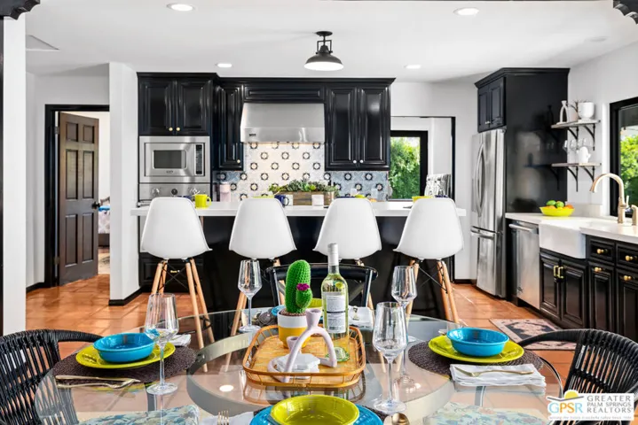 2739 Bonita Circle, Palm Springs, California 92264
