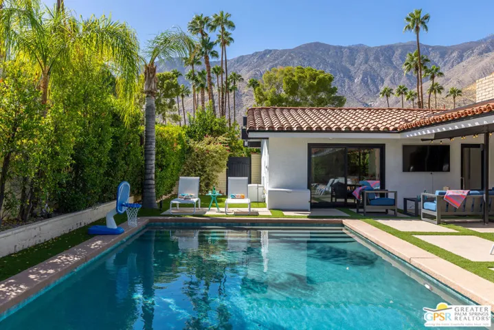 2739 Bonita Circle, Palm Springs, California 92264
