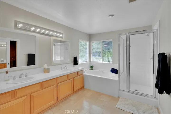 28619 Black Oak Lane, Castaic, California 91384