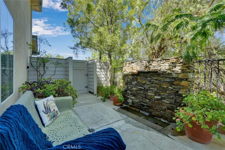 28619 Black Oak Lane, Castaic, California 91384