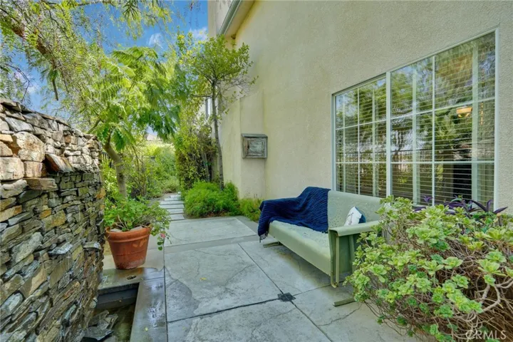 28619 Black Oak Lane, Castaic, California 91384
