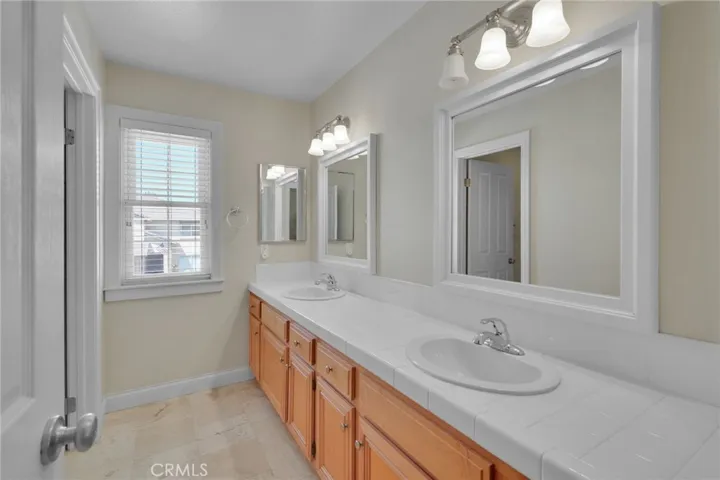 28619 Black Oak Lane, Castaic, California 91384