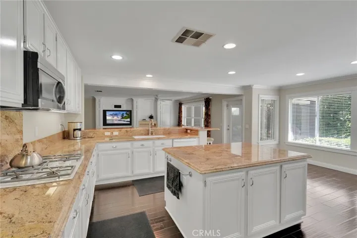 28619 Black Oak Lane, Castaic, California 91384