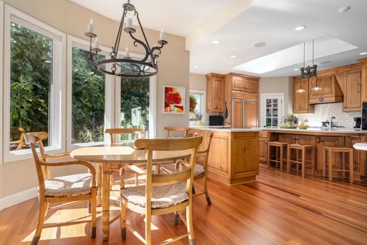 20544 Lomita Avenue, Saratoga, California 95070