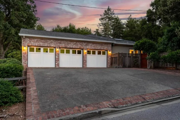 20544 Lomita Avenue, Saratoga, California 95070