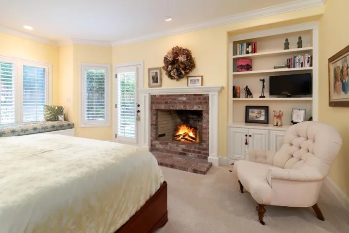 20544 Lomita Avenue, Saratoga, California 95070