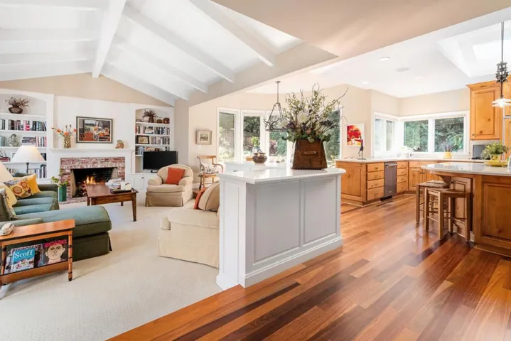 20544 Lomita Avenue, Saratoga, California 95070