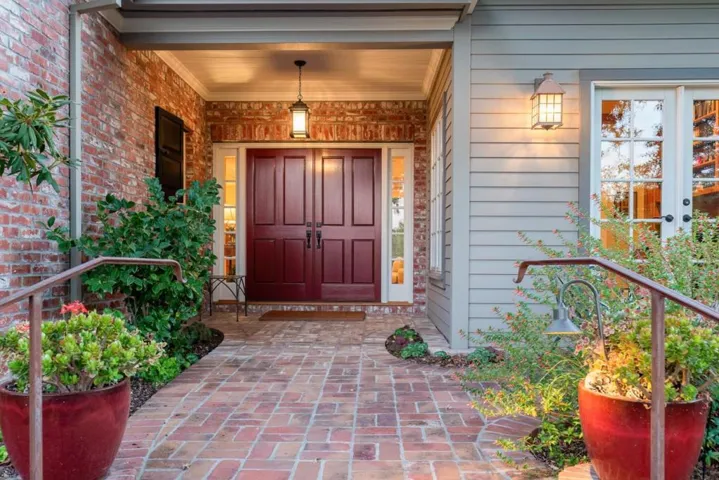 20544 Lomita Avenue, Saratoga, California 95070