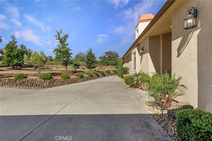 805 Whispering Winds Lane, Chico, California 95928