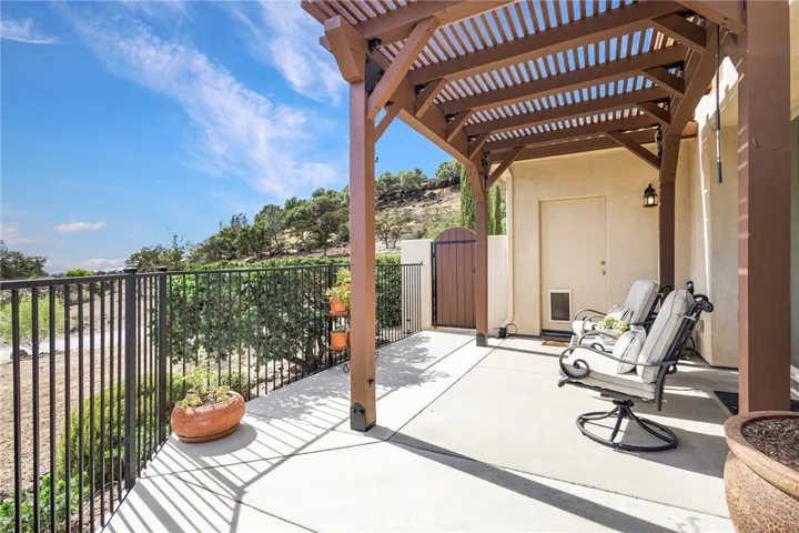805 Whispering Winds Lane, Chico, California 95928
