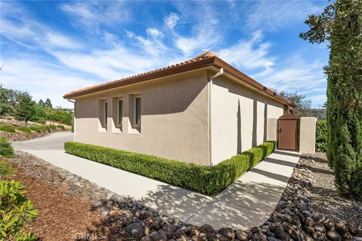 805 Whispering Winds Lane, Chico, California 95928