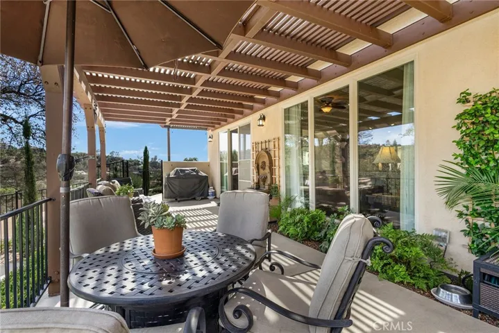 805 Whispering Winds Lane, Chico, California 95928