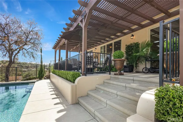 805 Whispering Winds Lane, Chico, California 95928