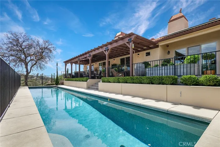 805 Whispering Winds Lane, Chico, California 95928