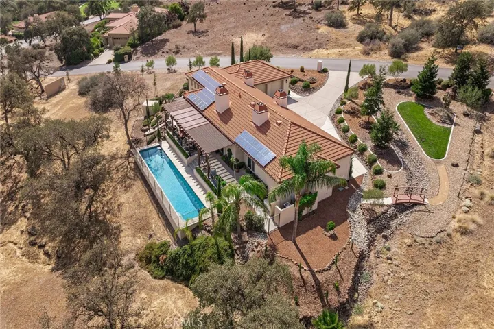805 Whispering Winds Lane, Chico, California 95928