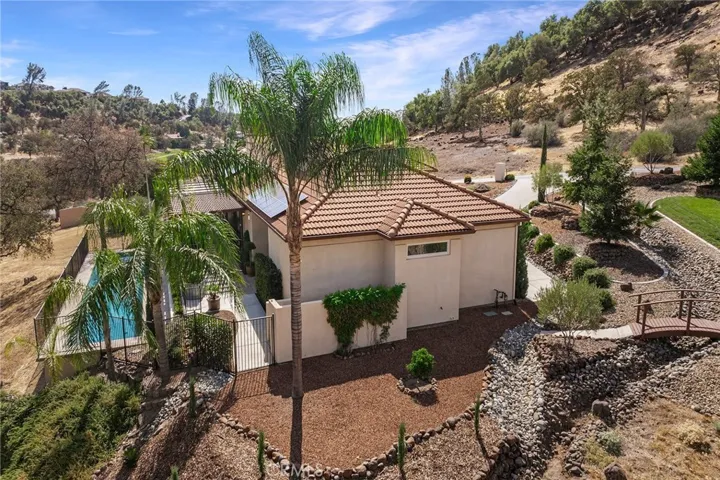 805 Whispering Winds Lane, Chico, California 95928