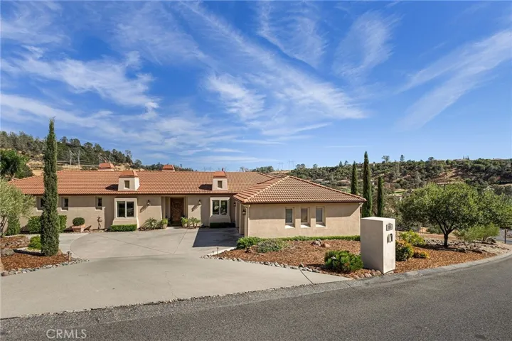 805 Whispering Winds Lane, Chico, California 95928