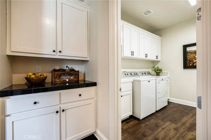 805 Whispering Winds Lane, Chico, California 95928