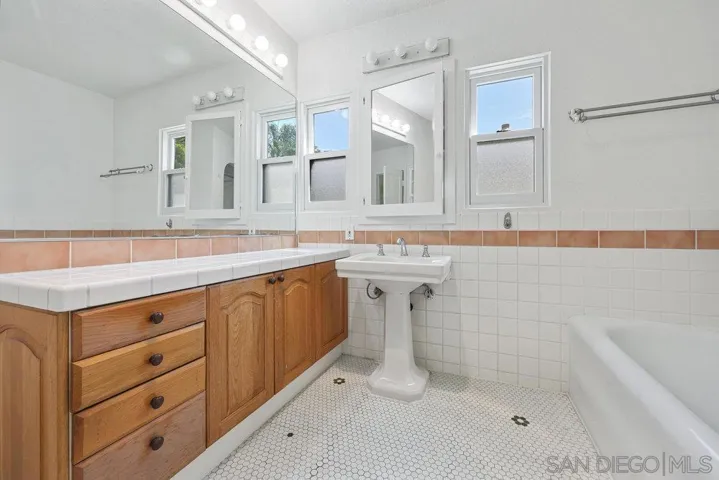 4539 Max Dr, San Diego, California 92115