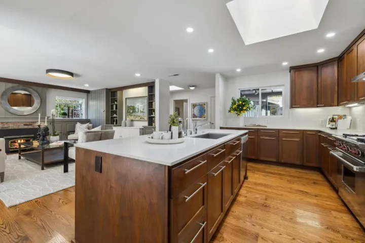 30 Somerset Place, Palo Alto, California 94301