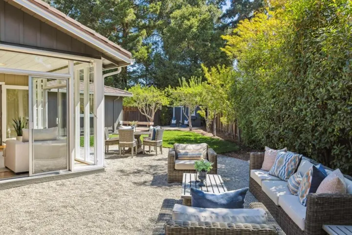 30 Somerset Place, Palo Alto, California 94301