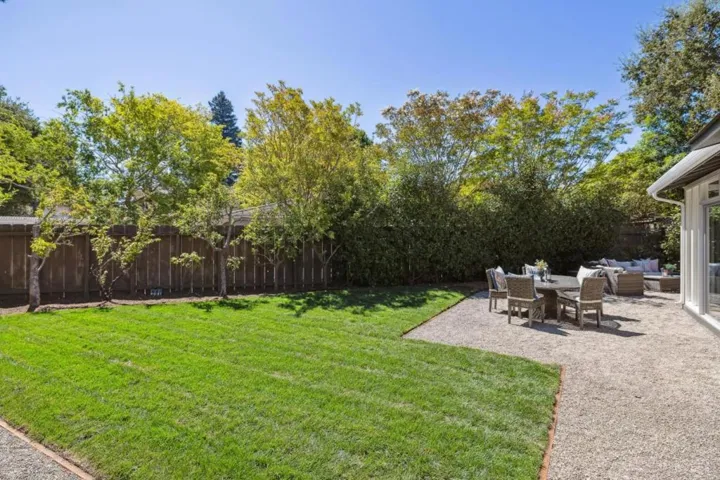30 Somerset Place, Palo Alto, California 94301