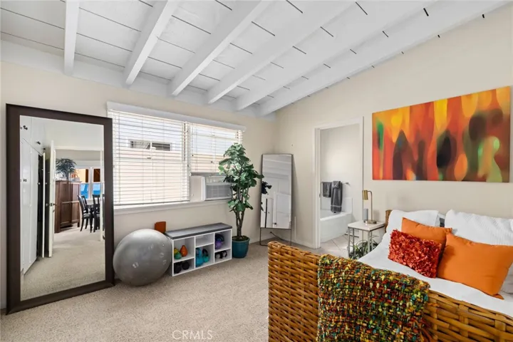 204 Grand Canal, Newport Beach, California 92662