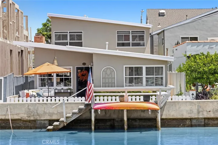 204 Grand Canal, Newport Beach, California 92662