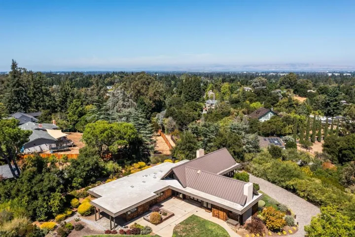 26985 Orchard Hill Lane, Los Altos Hills, California 94022