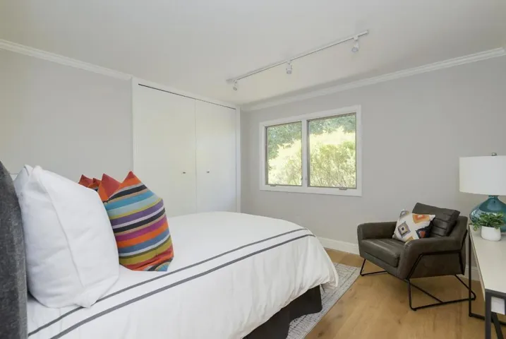26985 Orchard Hill Lane, Los Altos Hills, California 94022