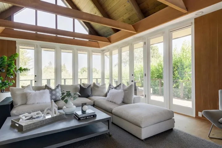 26985 Orchard Hill Lane, Los Altos Hills, California 94022