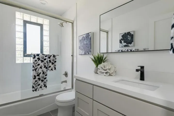 26985 Orchard Hill Lane, Los Altos Hills, California 94022