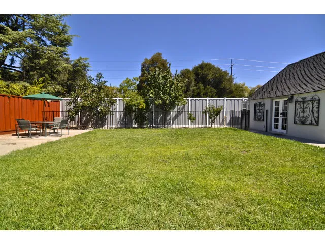 1539 Mariposa Avenue, Palo Alto, California 94306
